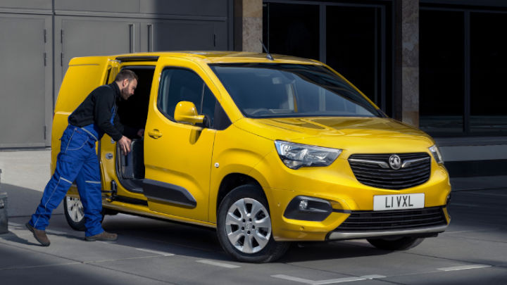 Vauxhall Combo-e Cargo Van Loading